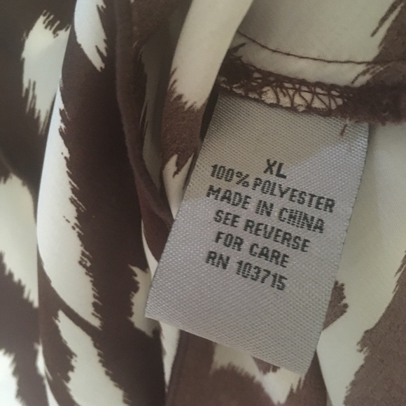 Dressy short sleeve top size XL in brown and ivory animal print. - Picture 3 of 3